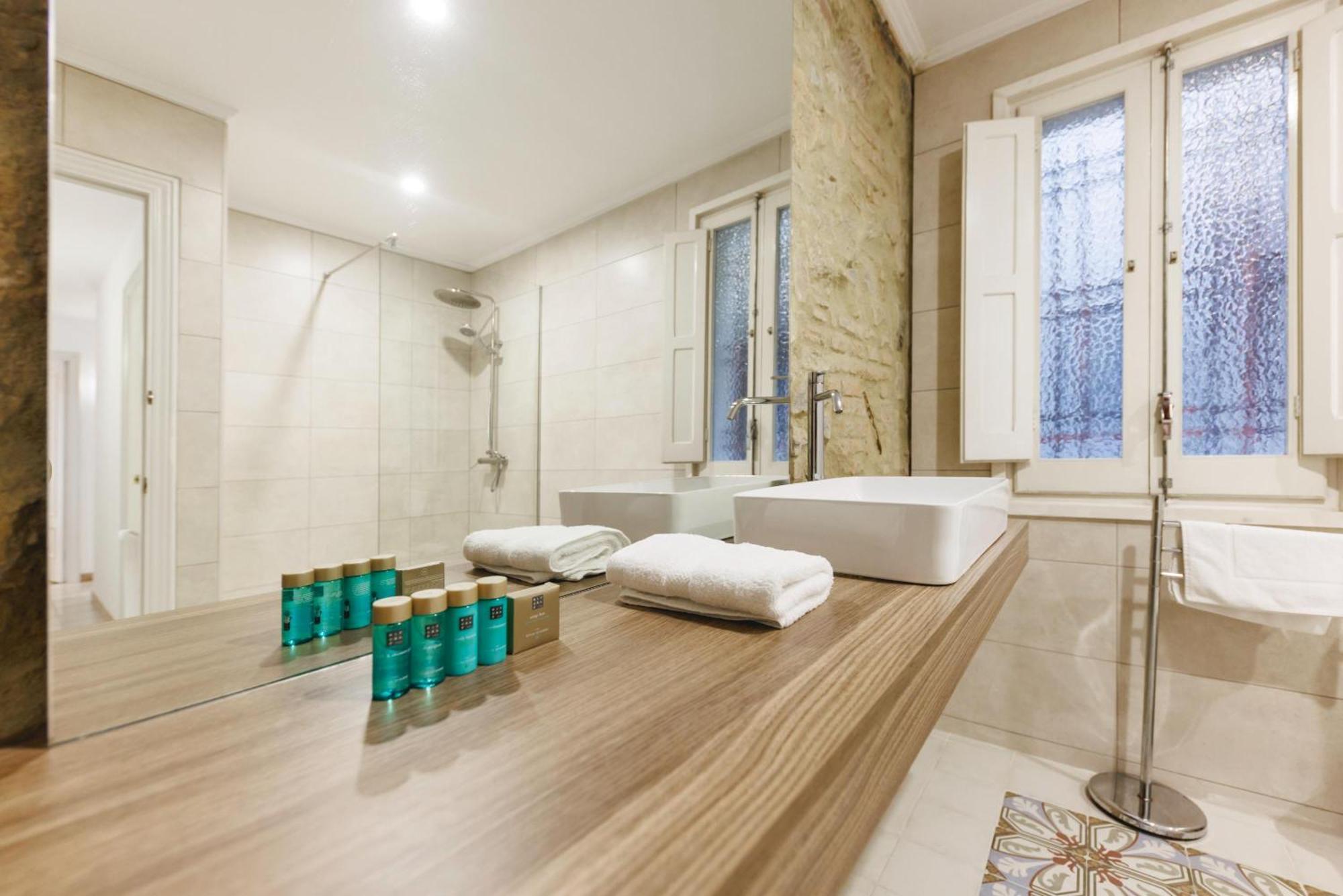 Bravissimo El Lleo, Bright 4-Bedroom Apartment خيرونا المظهر الخارجي الصورة