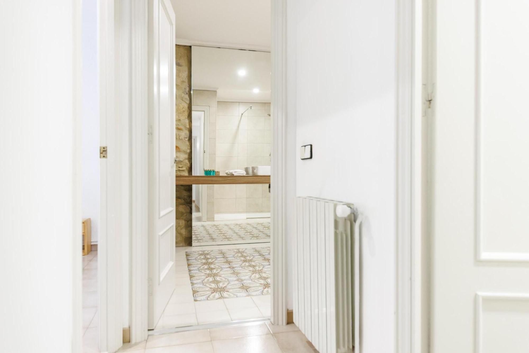 Bravissimo El Lleo, Bright 4-Bedroom Apartment خيرونا المظهر الخارجي الصورة