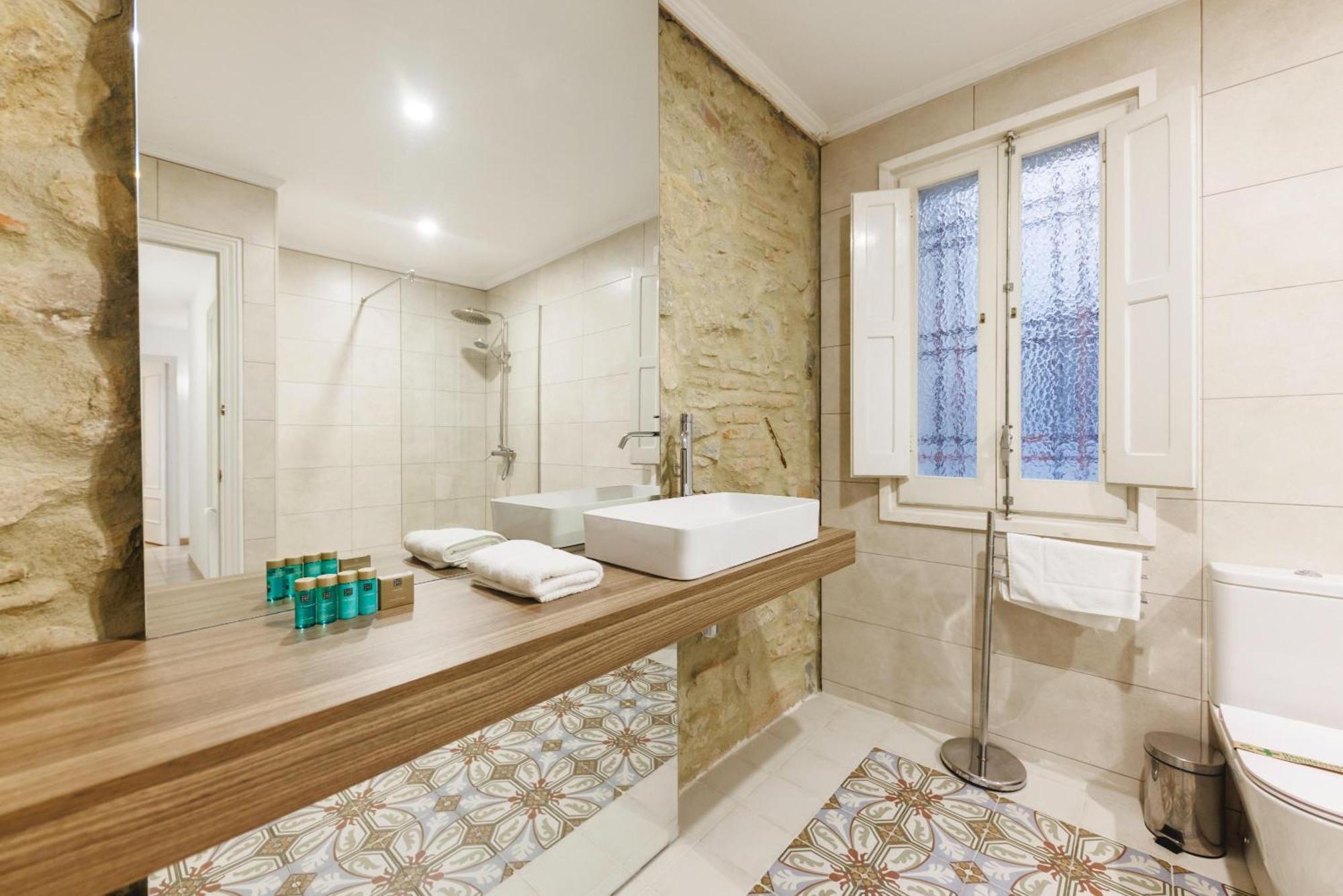 Bravissimo El Lleo, Bright 4-Bedroom Apartment خيرونا المظهر الخارجي الصورة